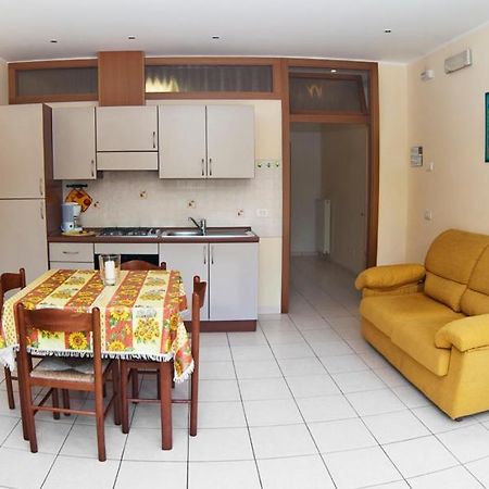 Casa Facchinetti Yellow Apartment Malcesine Buitenkant foto
